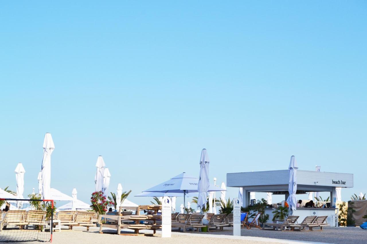 Caesar'S Studio Mamaia-Nord Ngoại thất bức ảnh